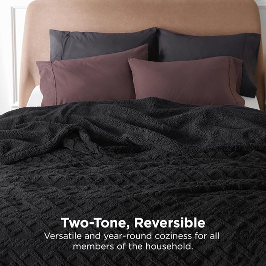 Bedsure Gentlesoft Sherpa King Size Blanket for Bed- Fleece Fluffy & Cozy Cable Jacquard Tufted for Women Gift, Thick and Warm Christmas Blanket for Winter, Black, 108x90 Inches