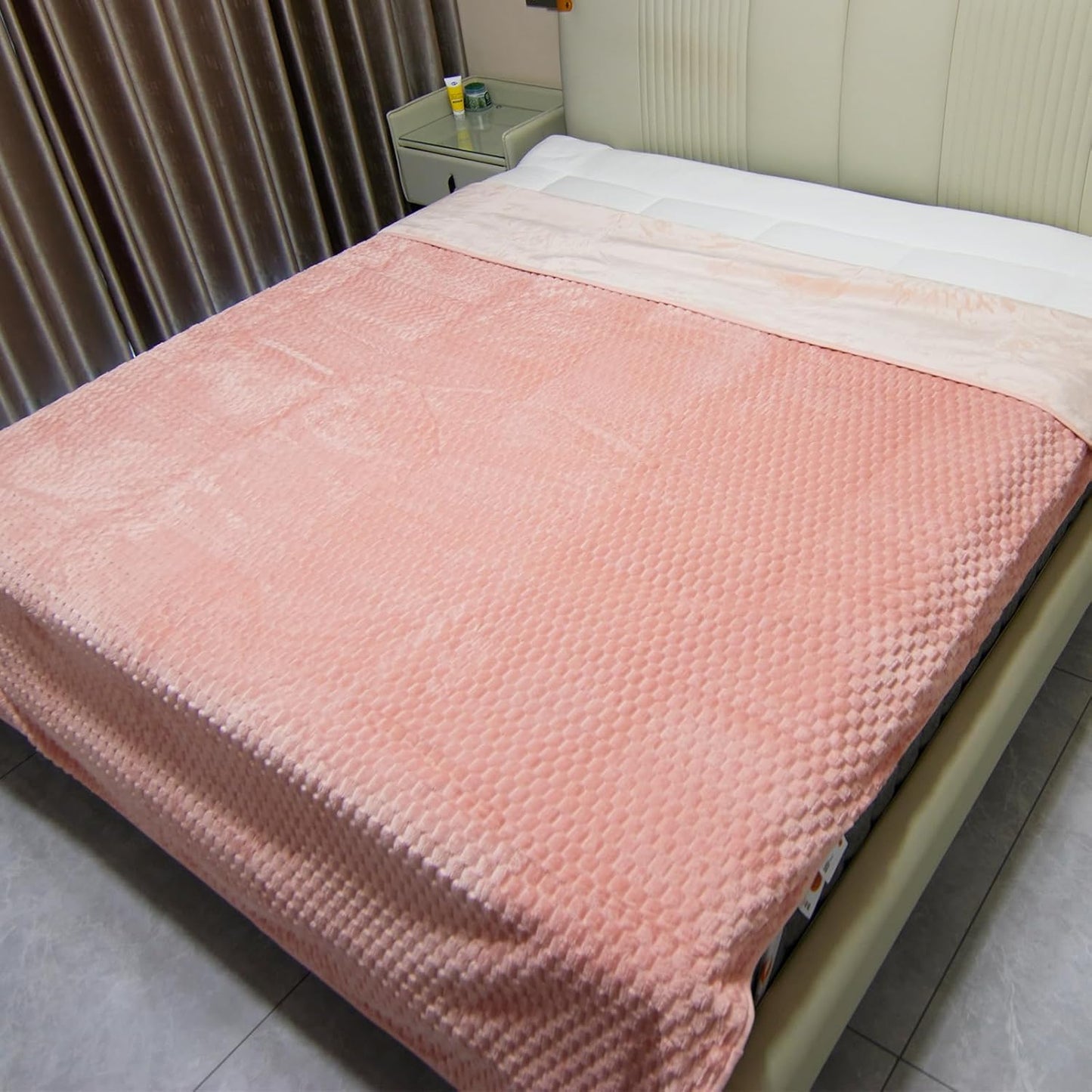 Water Resistant Blanket for Bed Couch Sofa, 60"x80" Reversible & Washable Microfiber Blanket, Queen Size Waterproof Throw, Pet Friendly & Leakproof (Peachy Pink/Peach Cream)