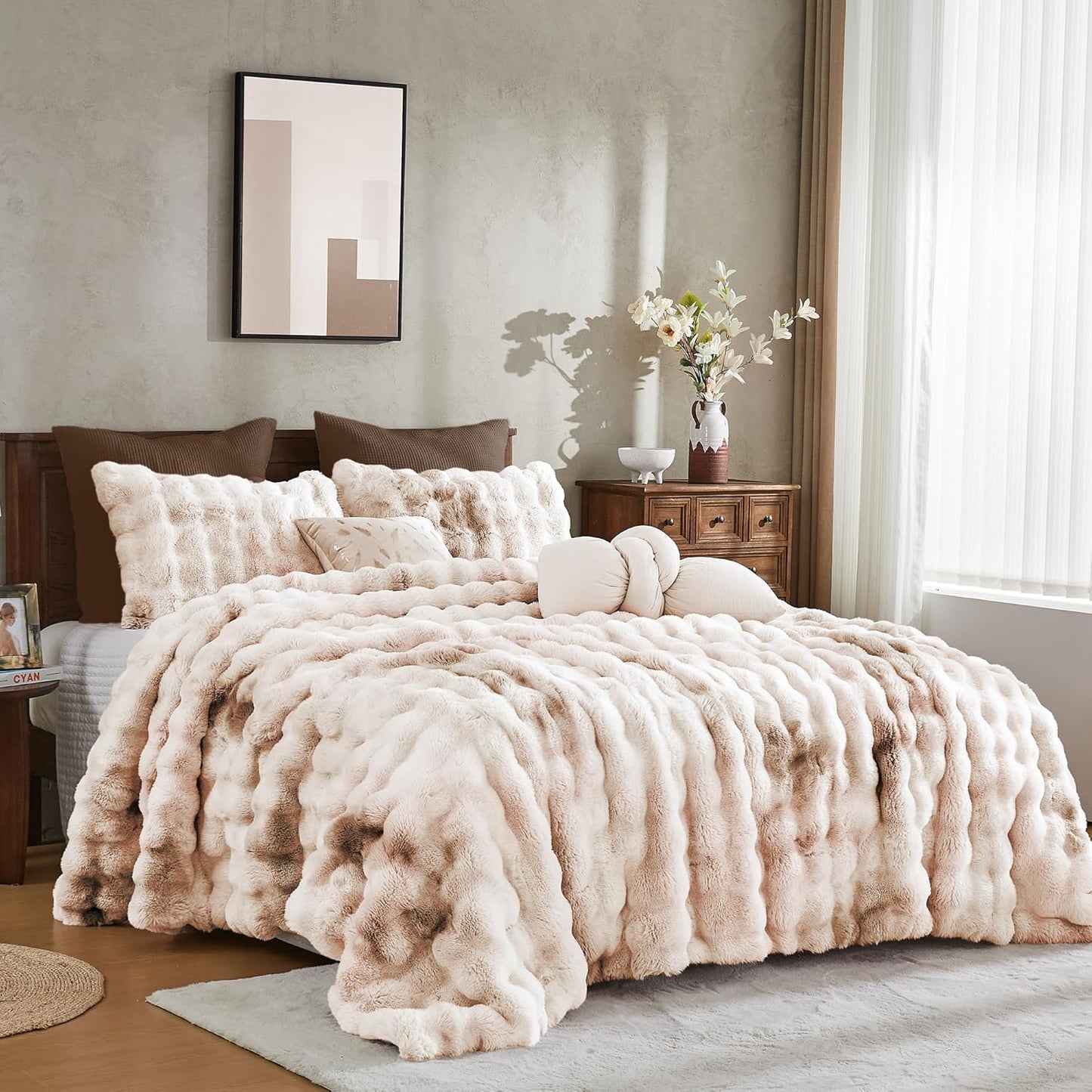 Wonderful 3 Pieces Fluffy Faux Rabbit Fur Bubble Comforter Set King Size, Tie-Dyeing Beige Plush Fuzzy Bedding Set, Warm Soft Bubble Comforter Bedding Set for Winter