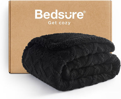 Bedsure Gentlesoft Sherpa King Size Blanket for Bed- Fleece Fluffy & Cozy Cable Jacquard Tufted for Women Gift, Thick and Warm Christmas Blanket for Winter, Black, 108x90 Inches
