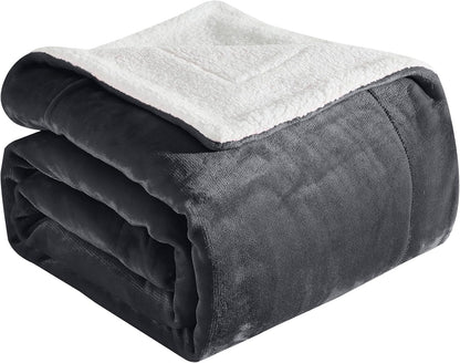 Elegant Comfort Ultra Soft Reversible Flannel Sherpa Blanket - Cozy Silky Fleece Throw for Couch, Bed - Plush Fuzzy Warm Winter Blanket for Gift, King, Coral