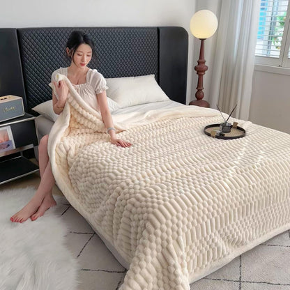 UKELER Sherpa Bed Blanket 80 × 90 inch, Ultra Soft Queen Size Throw Blanket for All Season, 470 GSM Cozy Plush Striped Fleece Blankets for Bedroom Living Room Dorm Hostel Sofa Camping, Camel