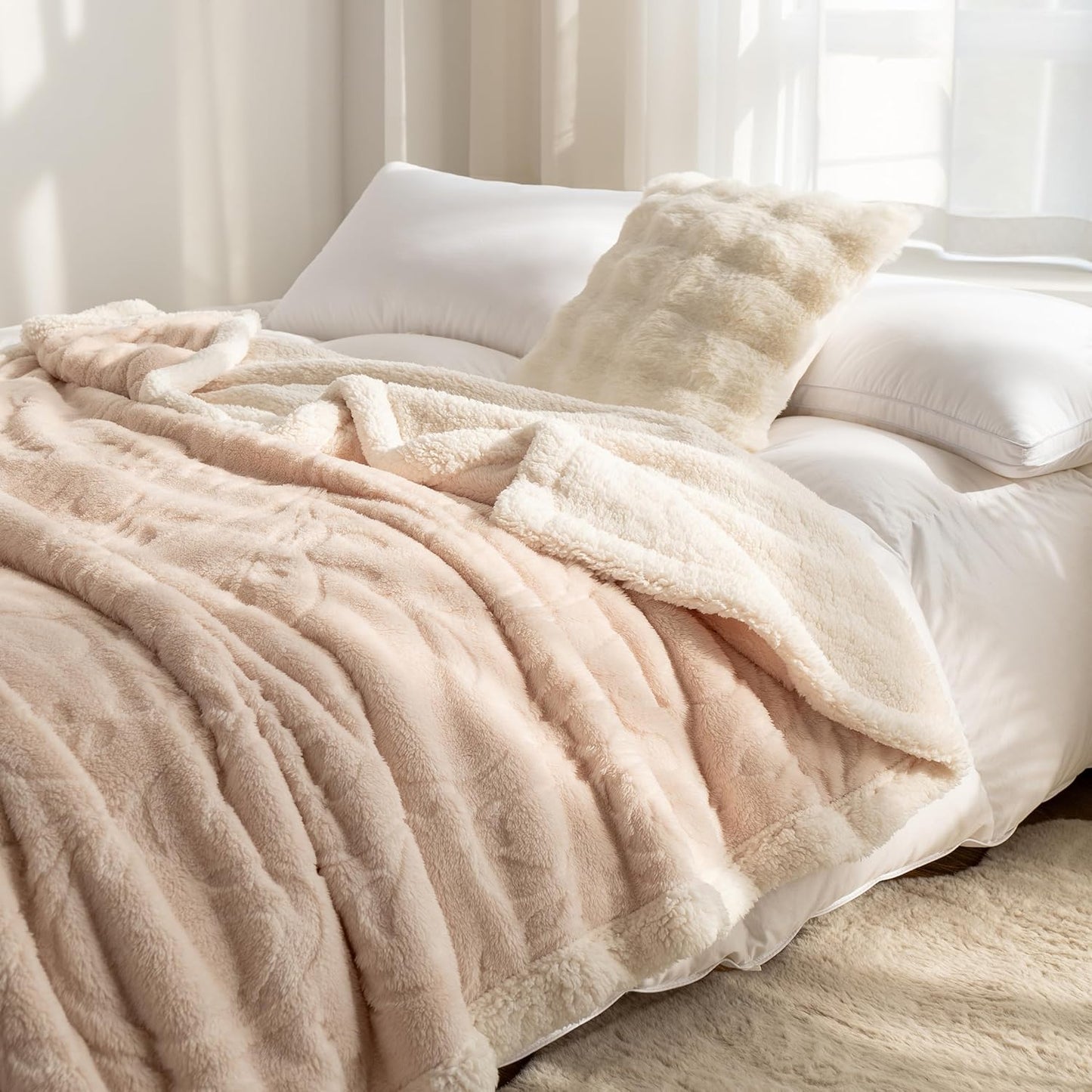 UKELER Sherpa Fleece Blanket 60 × 80 inch, Ultra Soft Twin Size Throw Blanket for All Season, Cozy Plush Floral Throw Blanket for Bed Couch Sofa Office Camping, Off-White