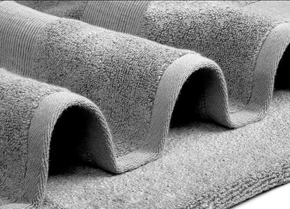 Resort Collection Soft Bath Towel Set | Luxury Hotel Plush & Absorbent Cotton | 2 Bath Towels, 2 Hand Towels and 4 Washcloths [8 Piece, Smoke Grey]