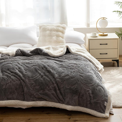 UKELER Sherpa Fleece Blanket 60 × 80 inch, Ultra Soft Twin Size Throw Blanket for All Season, Cozy Plush Floral Throw Blanket for Bed Couch Sofa Office Camping, Off-White