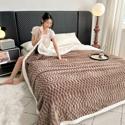 UKELER Sherpa Bed Blanket 80 × 90 inch, Ultra Soft Queen Size Throw Blanket for All Season, 470 GSM Cozy Plush Striped Fleece Blankets for Bedroom Living Room Dorm Hostel Sofa Camping, Camel