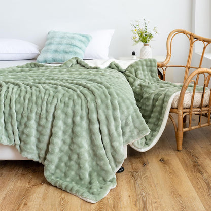 UKELER Sherpa Throw Blanket 60 × 80 inch- Cute 3D Bubble Design Soft Plush Fleece Blanket for Bed Couch Sofa Office Camping, 540 GSM, Coral Pink