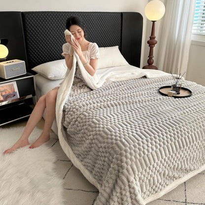 UKELER Sherpa Bed Blanket 80 × 90 inch, Ultra Soft Queen Size Throw Blanket for All Season, 470 GSM Cozy Plush Striped Fleece Blankets for Bedroom Living Room Dorm Hostel Sofa Camping, Camel