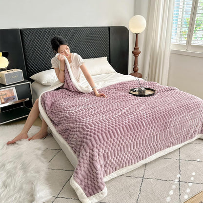 UKELER Sherpa Bed Blanket 80 × 90 inch, Ultra Soft Queen Size Throw Blanket for All Season, 470 GSM Cozy Plush Striped Fleece Blankets for Bedroom Living Room Dorm Hostel Sofa Camping, Camel